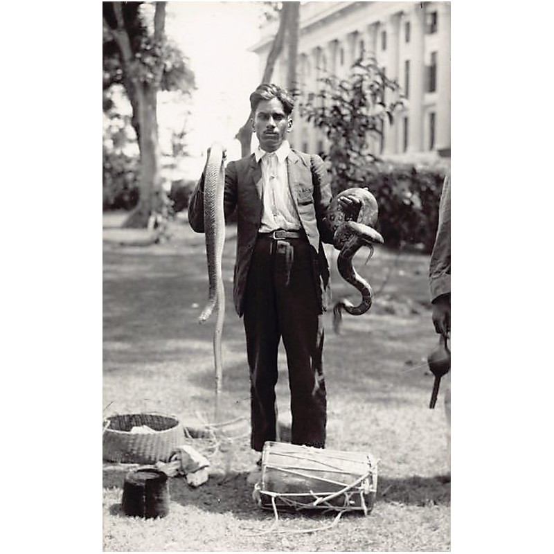 Rare collectable postcards of SINGAPORE. Vintage Postcards of SINGAPORE