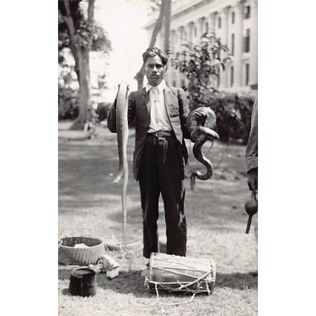 Rare collectable postcards of SINGAPORE. Vintage Postcards of SINGAPORE