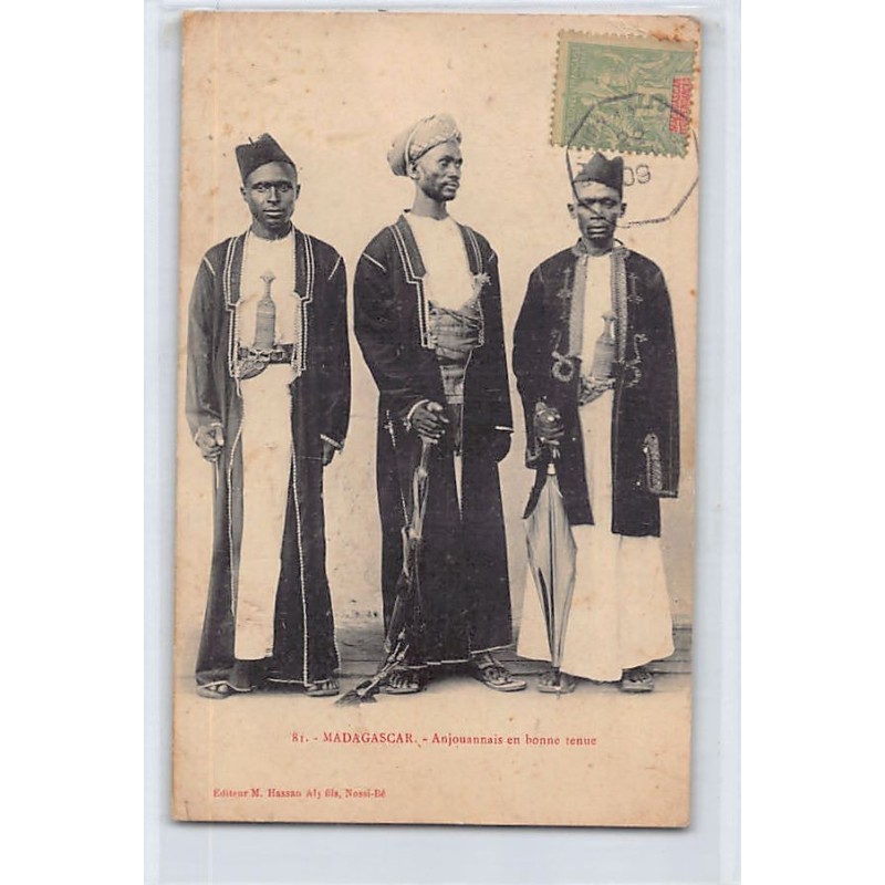 Comores - Anjouannais en bonne tenue - Ed. M. Hassan Aly fils 81