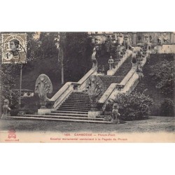 Cambodia - PHNOM PENH - Monumental staircase leading to the Pnom Pagoda - Publ. P. Dieulefils 1609