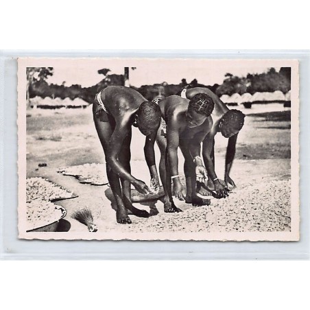Rare collectable postcards of ETHNIC NUDE. Vintage Postcards of ETHNIC NUDE